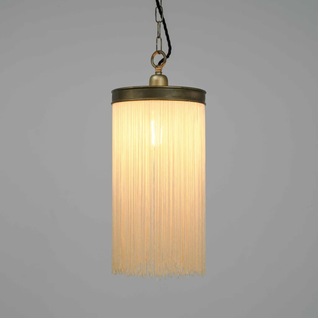 lampara colgante de flecos beige