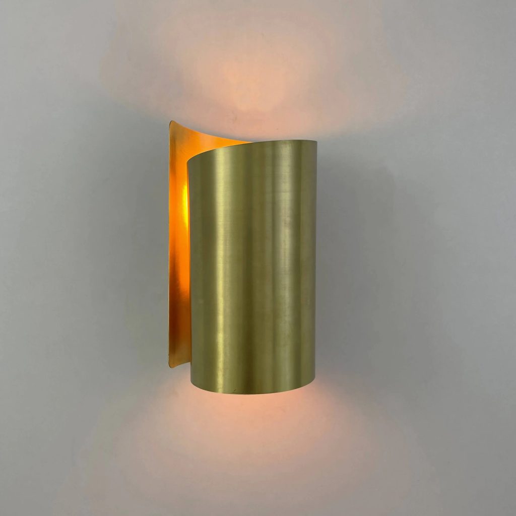 lampara de pared de laton estilo vintage atemporal